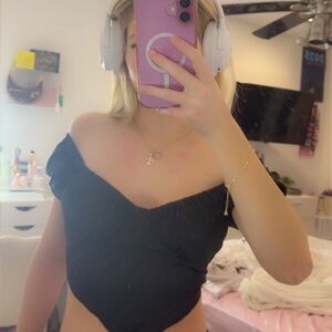 Forever 21 Black Off-Shoulder Crop Top